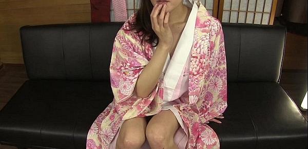  Subtitled amateur Japanese lady in kimono masturbation talk